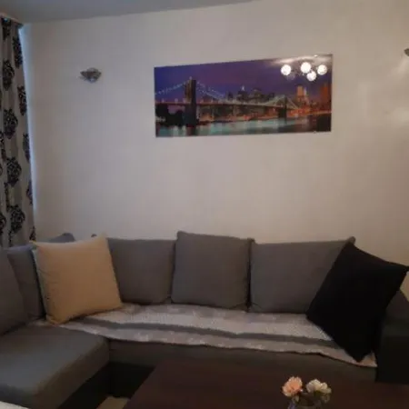 Cherry W Scislym Centrum Apartment