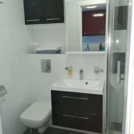 Cherry W Scislym Centrum Apartment *
