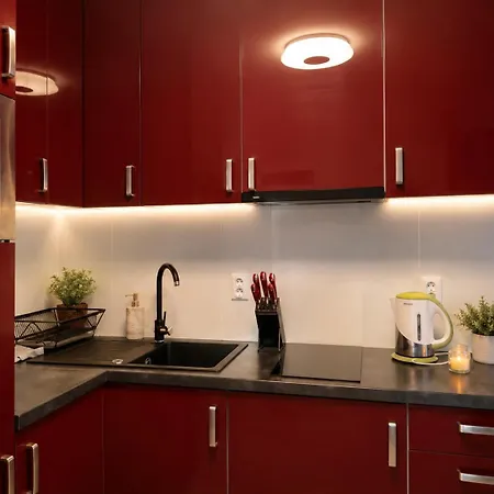 Cherry W Scislym Centrum Apartment *