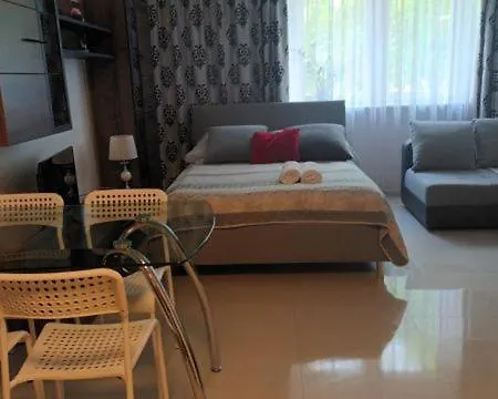 Cherry W Scislym Centrum Warsaw